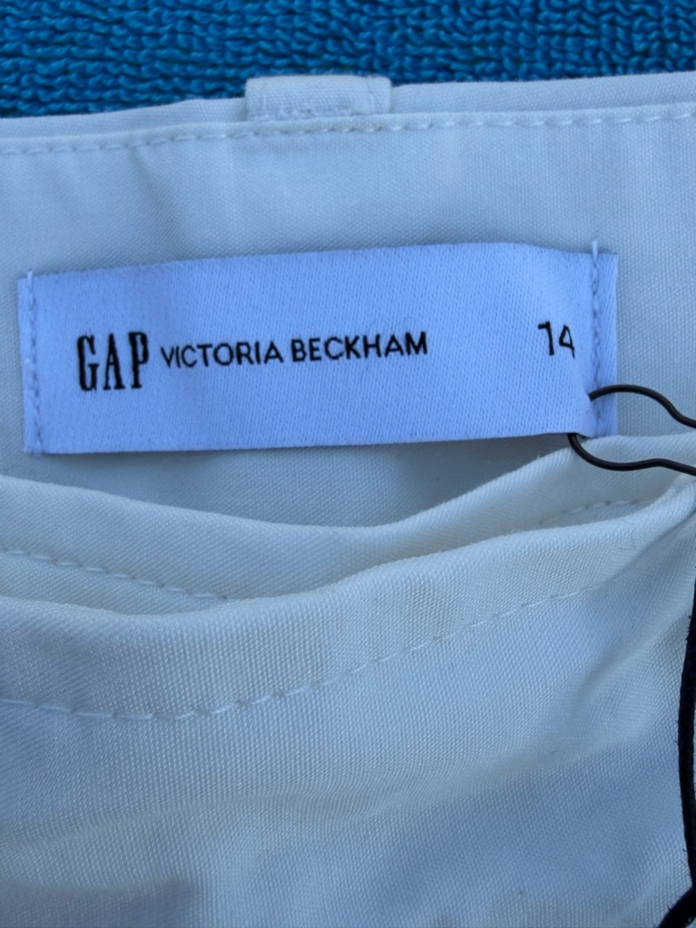 Victoria Beckham White Dress Slacks Gap Collab sz 14 with Subtle Label Detail - Picture 2 of 15